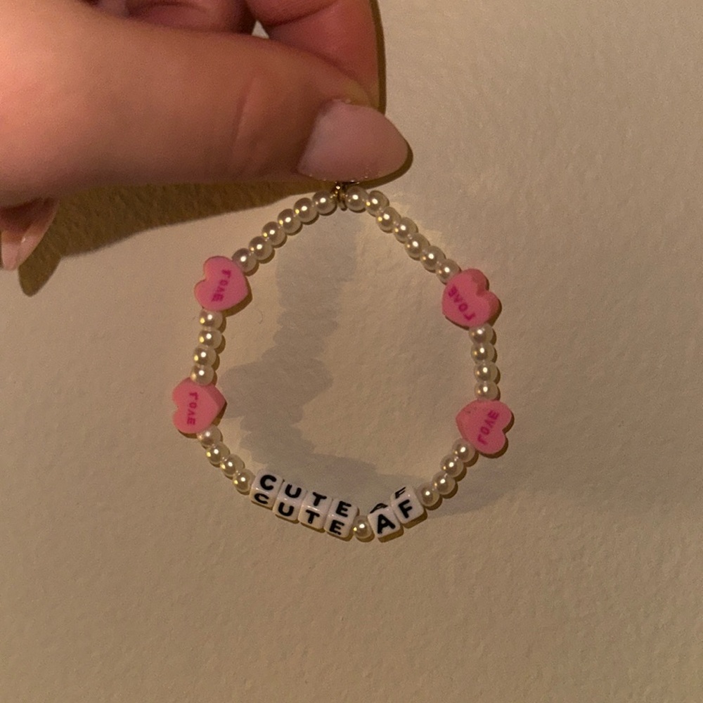 Little Words Project “Cute AF” Pearl Beaded Bracelet